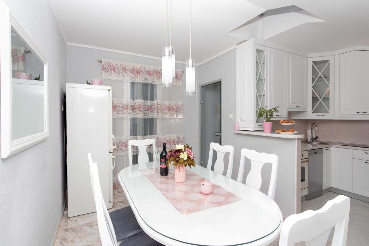 Apartment Ancora Kotor Bagian luar foto