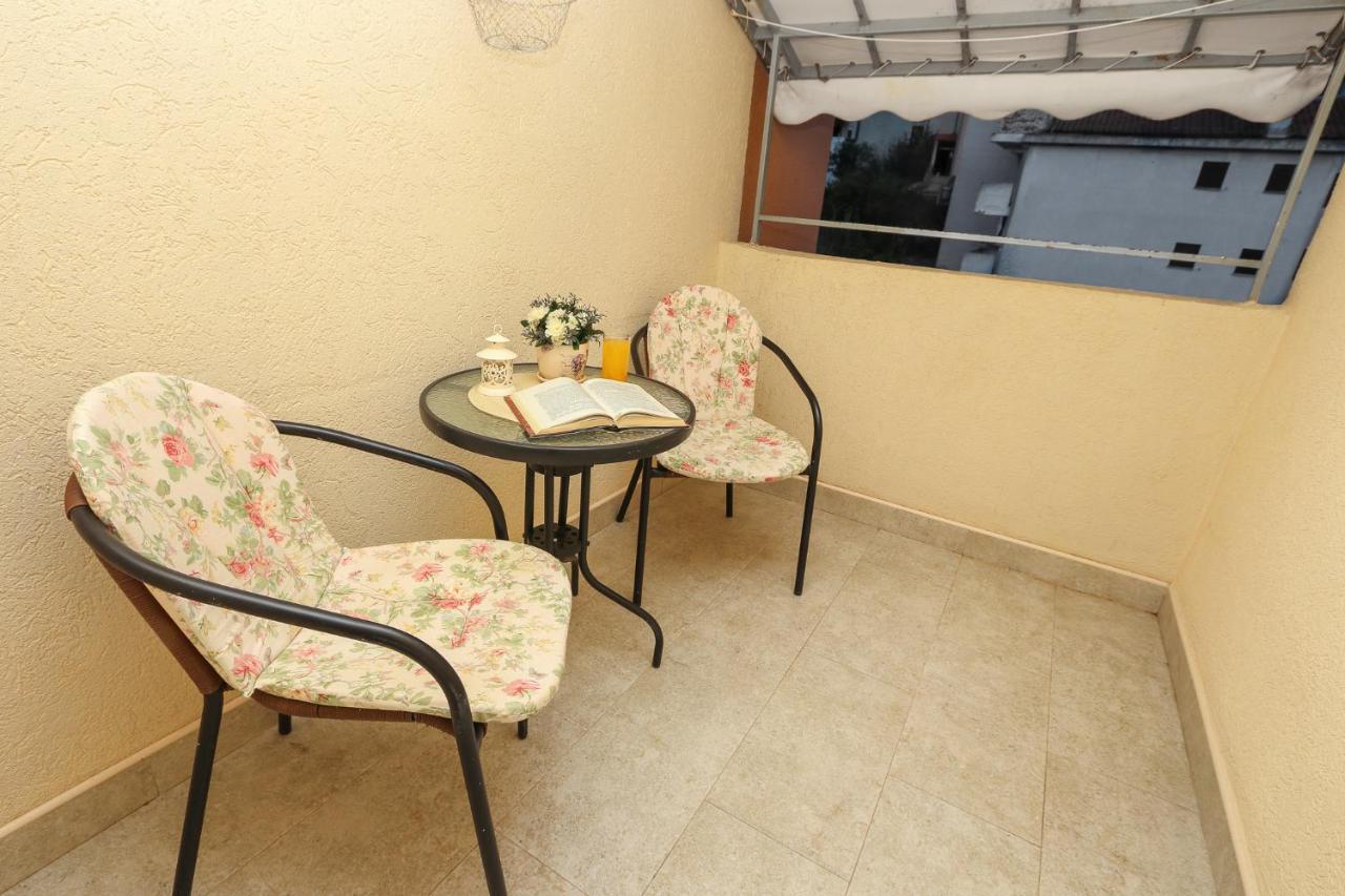 Apartment Ancora Kotor Bagian luar foto