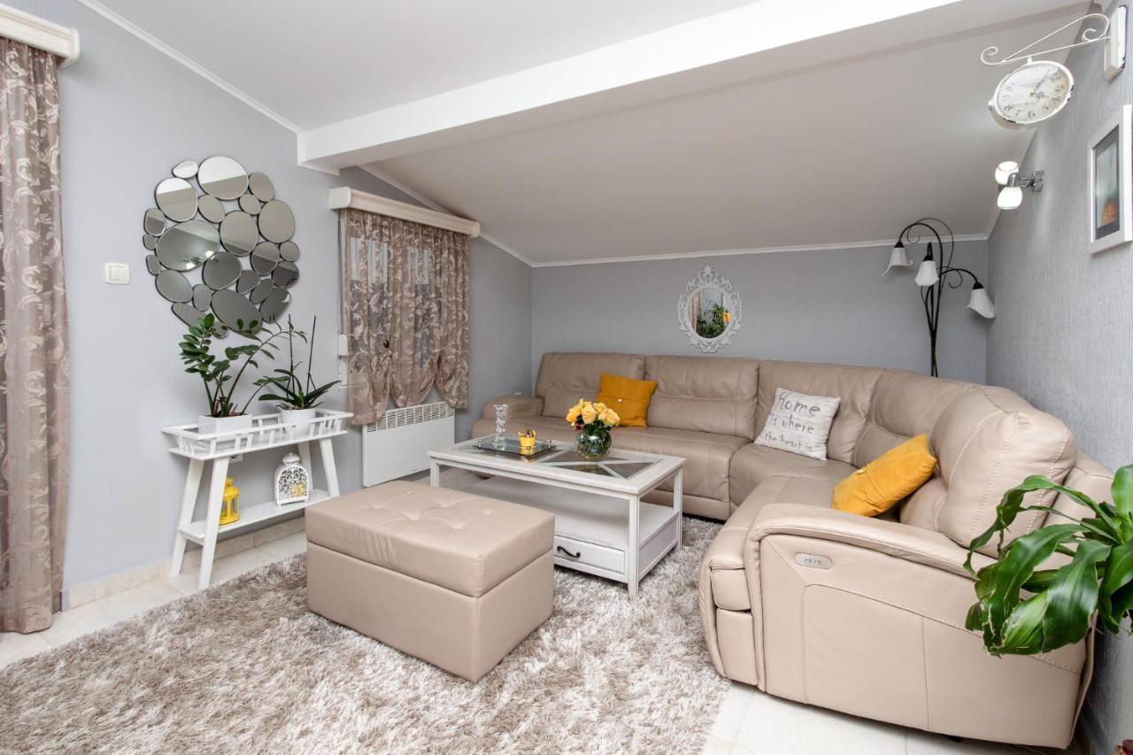 Apartment Ancora Kotor Bagian luar foto