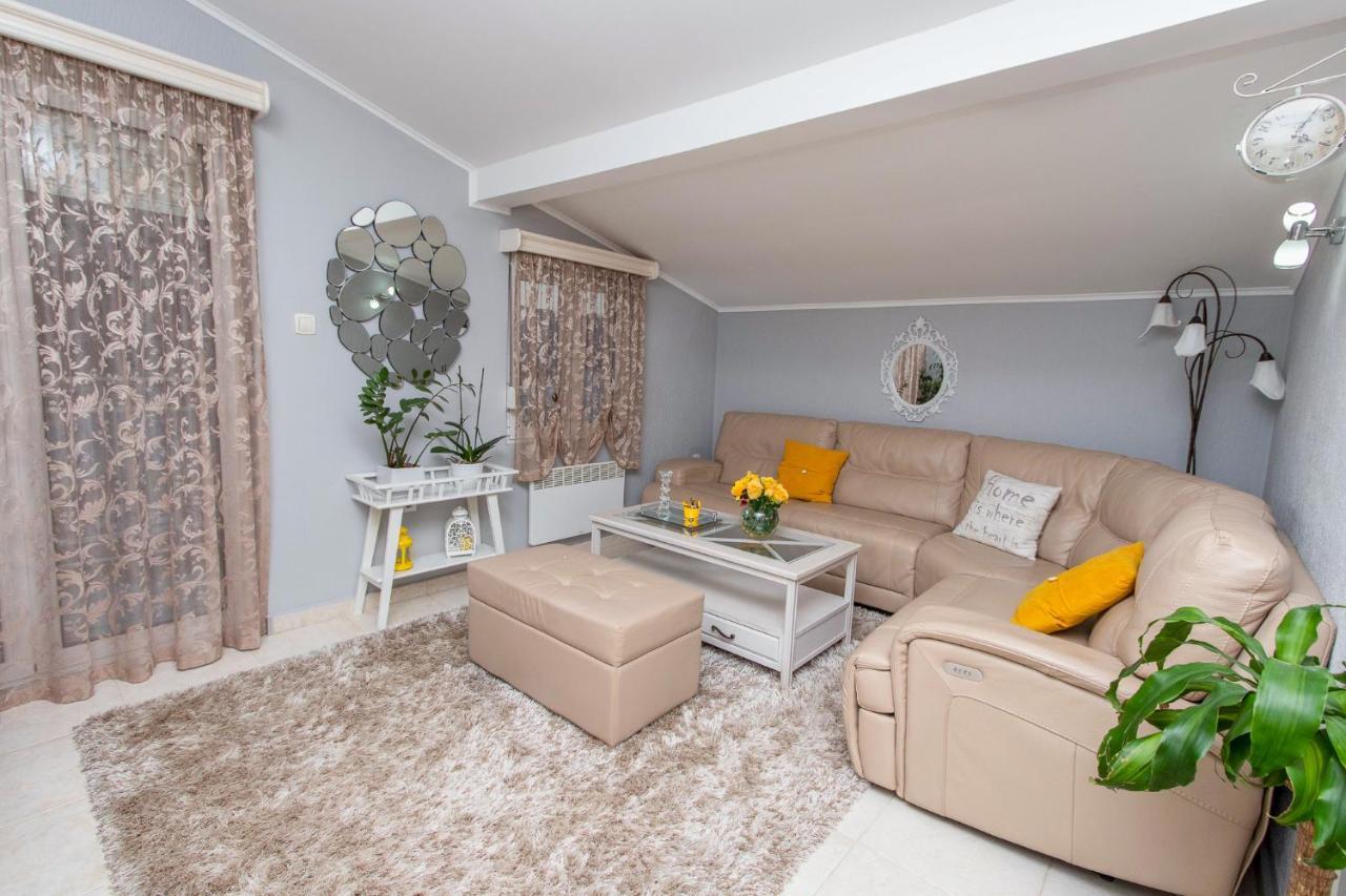 Apartment Ancora Kotor Bagian luar foto